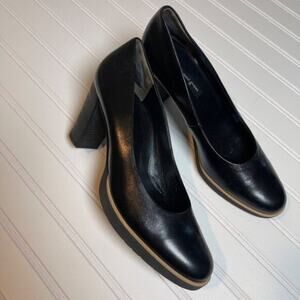 Paul Green Kathy Platform Pump Black Leather Block Heel NWOB Women’s Size 10